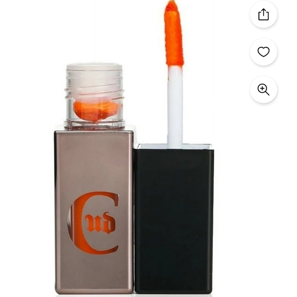 Swatched! Urban Decay Wired Vice Lip Chemistry - Switch